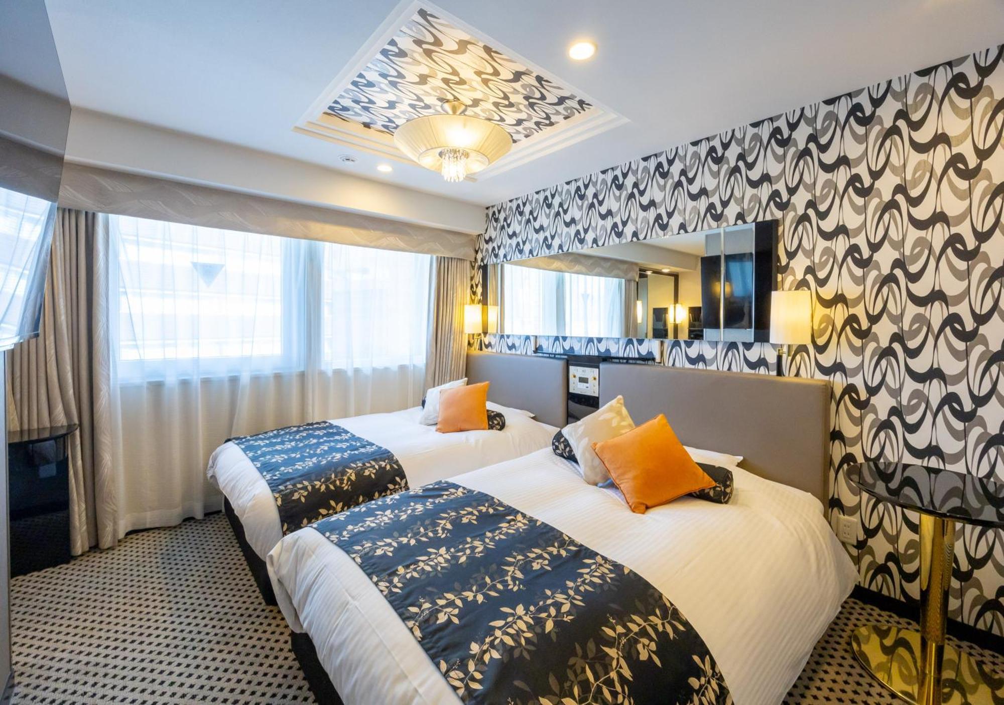 APA Hotel Osaka Umeda Bagian luar foto