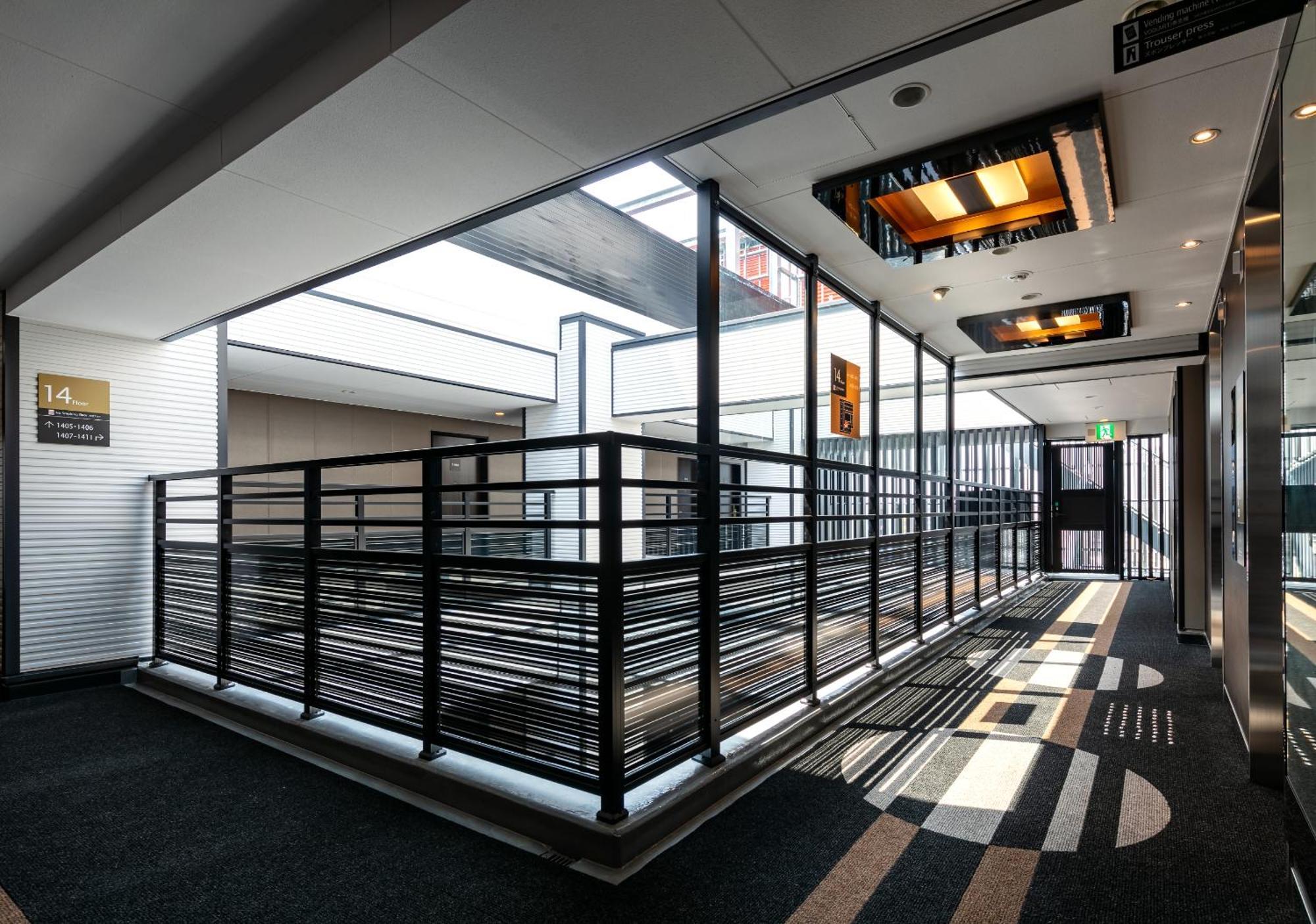APA Hotel Osaka Umeda Bagian luar foto